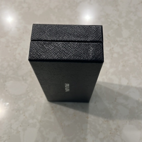 Prada Box - Picture 6 of 7